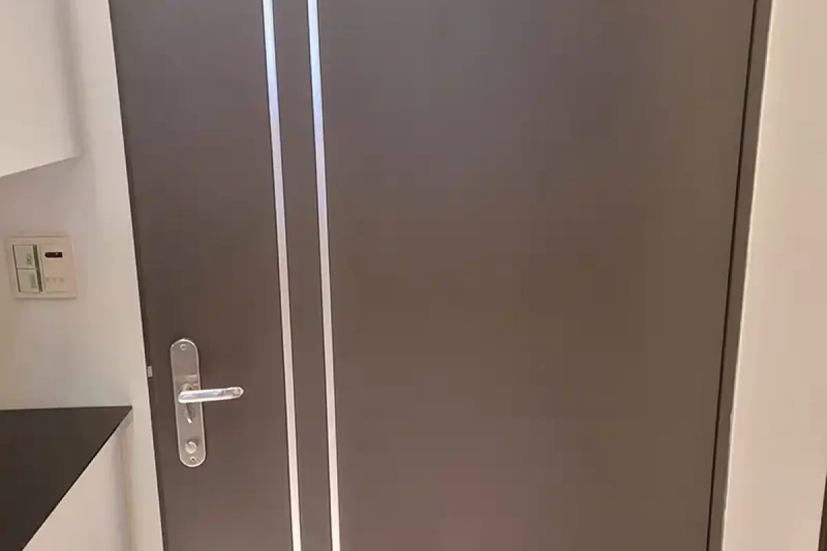 門窗醫美-台北家具改色-新北門窗改色-台北鋁門窗烤漆-新北鋁門窗烤漆_projects_大門修復_09